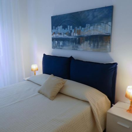 Isola Di Man Appartement Imperia Buitenkant foto
