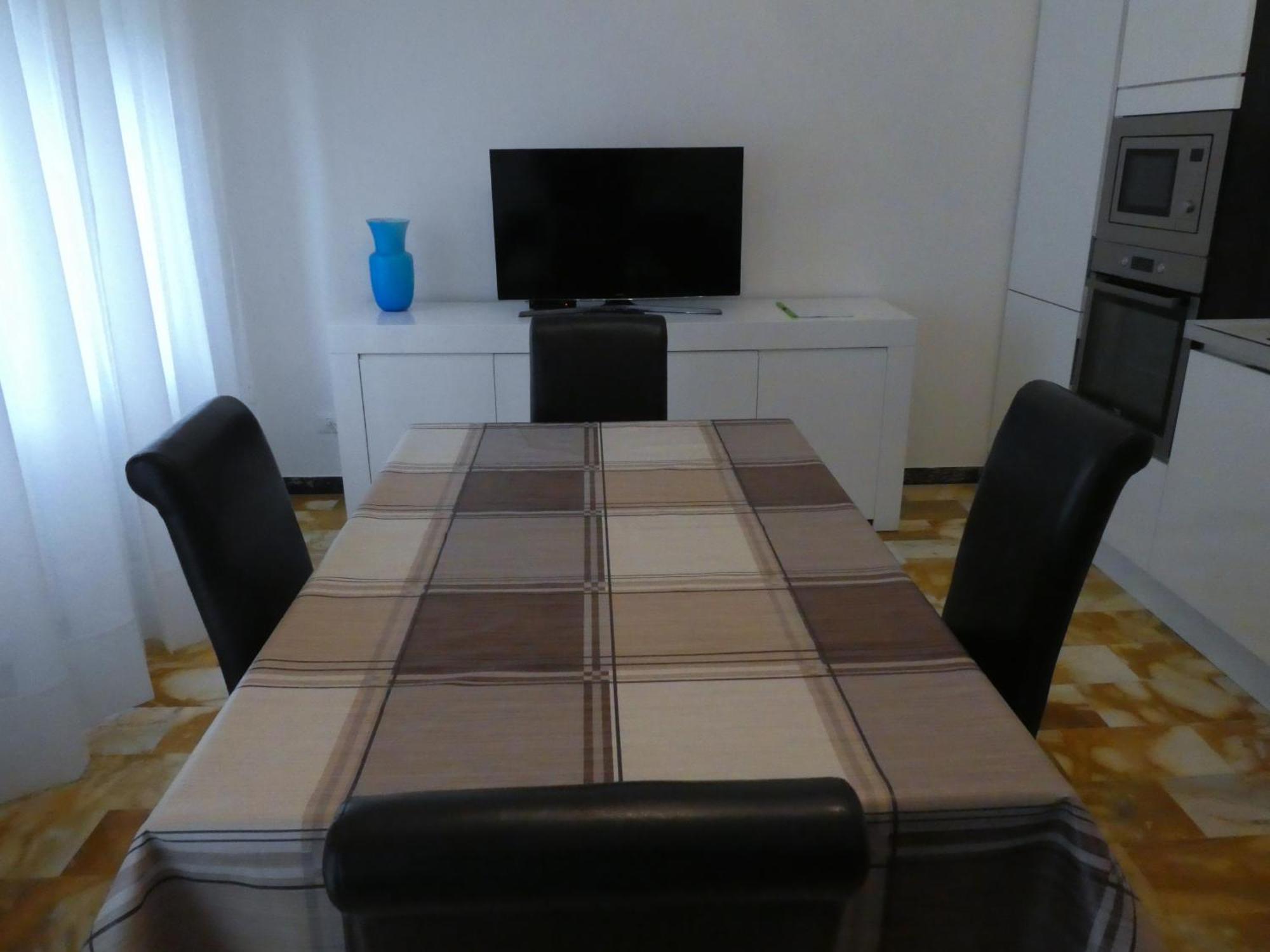 Isola Di Man Appartement Imperia Buitenkant foto