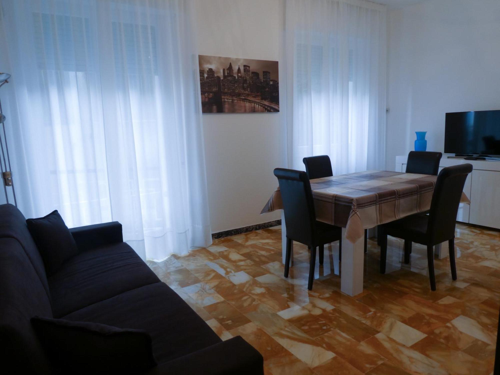 Isola Di Man Appartement Imperia Buitenkant foto