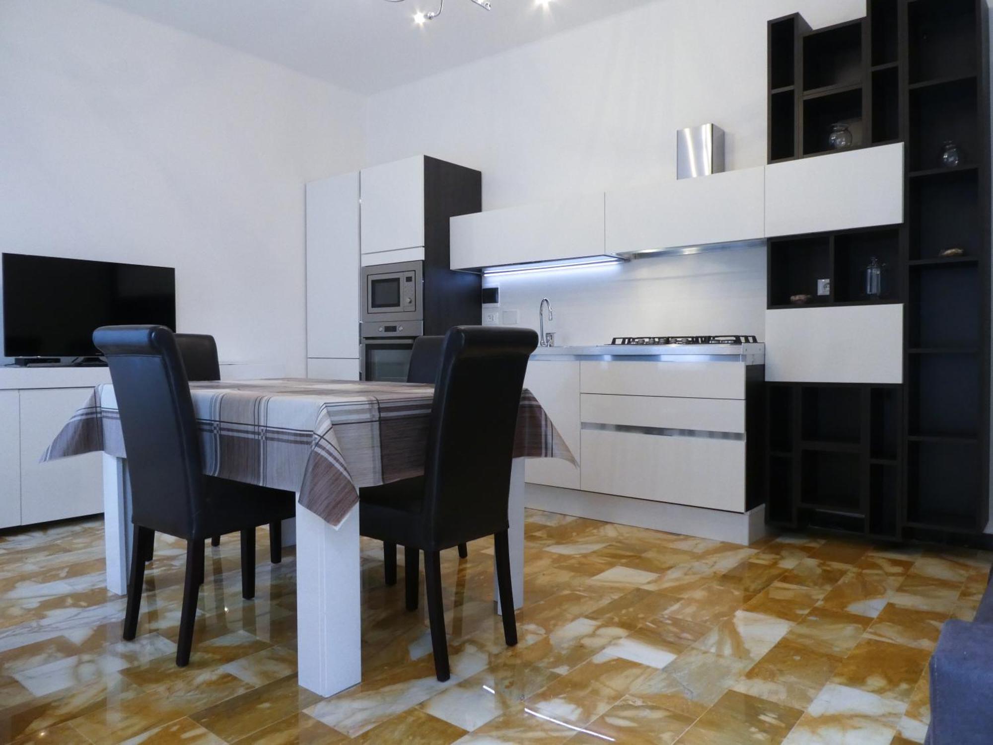 Isola Di Man Appartement Imperia Buitenkant foto