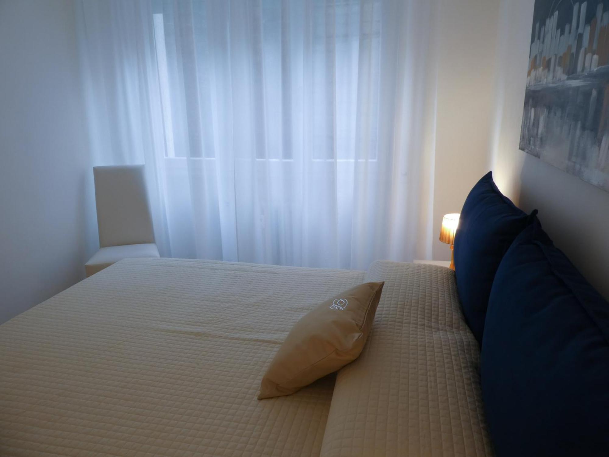 Isola Di Man Appartement Imperia Buitenkant foto